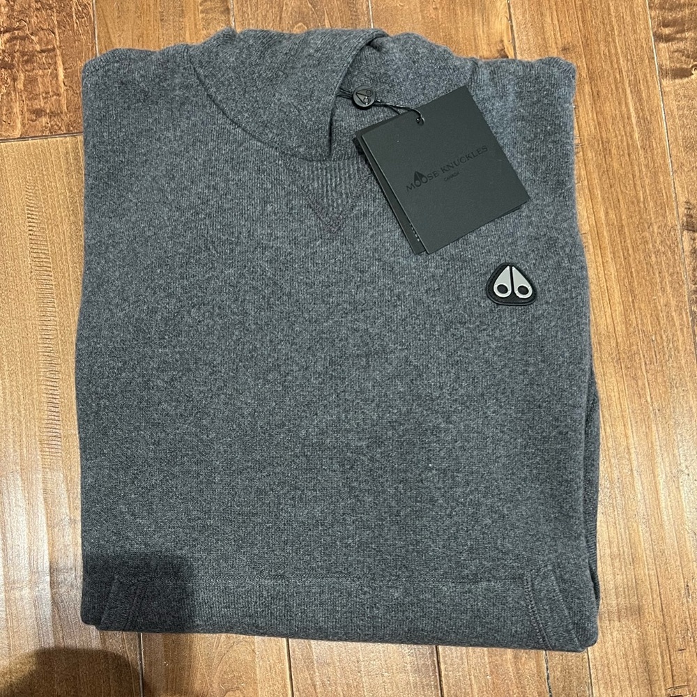 MOOSE KNUCKLES Grey/Cement Jog Falls Hooded Wool-Cashmere Blend Black Sweater